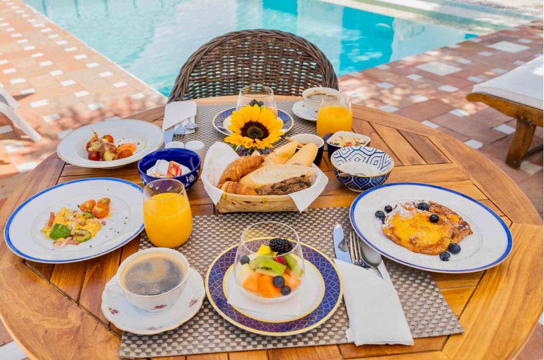 The Pearl - Marbella Bed & Breakfast Exterior photo